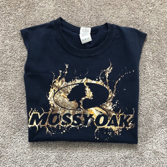 Mossy Oak Sleeveless Tee - Picture 2 of 4